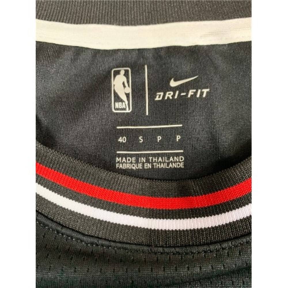 Men's Chicago Bulls Michael Jordan #23 Black Swingman Jersey-Pro Kit Vault | Brand New 26/27 Sports Jerseys
